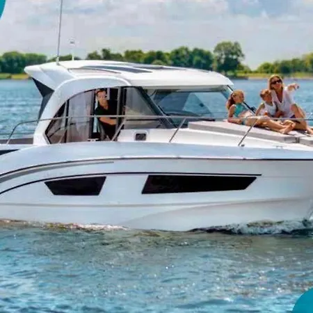 Båthotell Yate De Lujo En Costa Brava